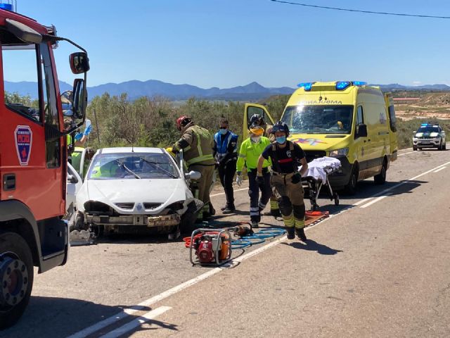 El conductor de un turismo resulta gravemente herido en un accidente de tráfico ocurrido en Aledo